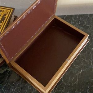 Decorative catch-all